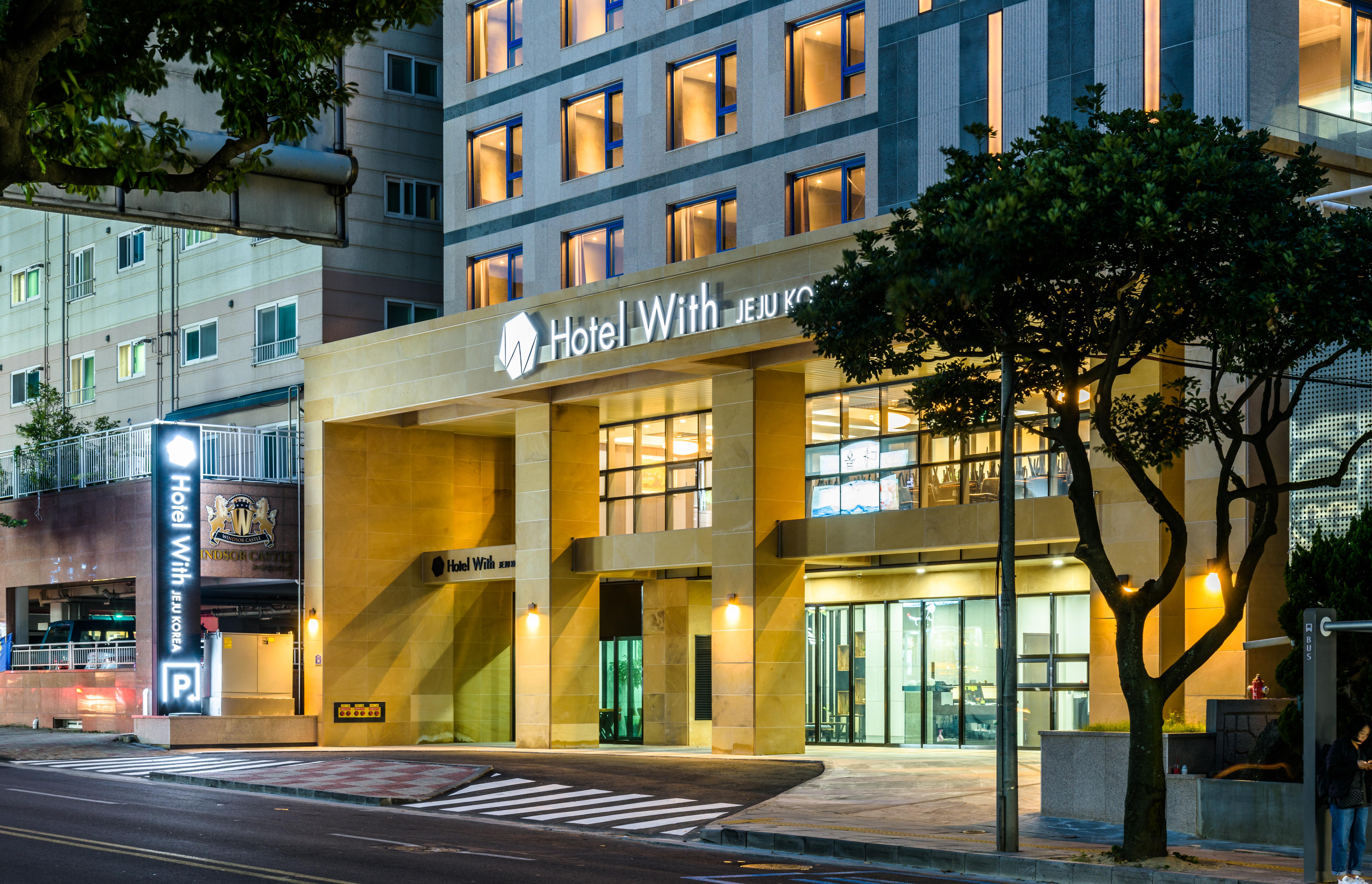 Hotel With Jeju Exterior photo